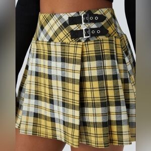 Plaid Pleated Mini Skirt with Buckle Detail - Yellow Plaid